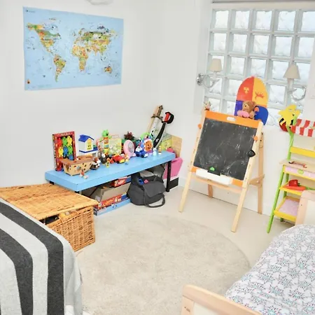 アパート Nice Apartment Like A Loft Near Buttes-Chaumont パリ